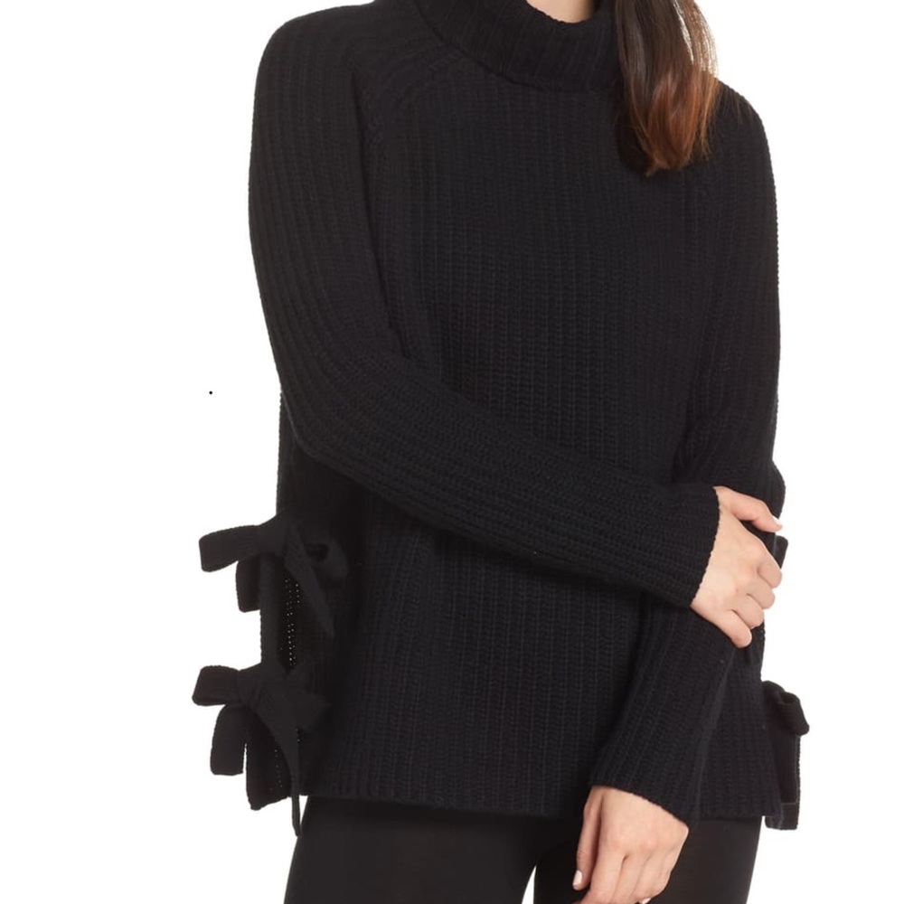 ugg ceanne turtle neck sweater black. Size medium